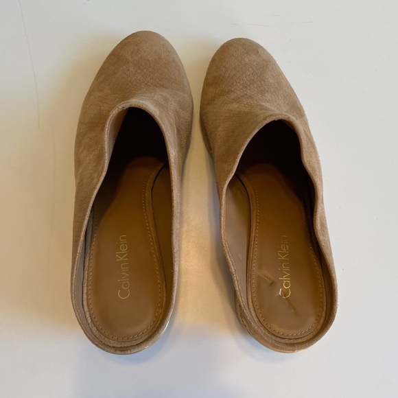 Calvin Klein Judia Suede Leather Mules Wood Block Chunk Heel Slip on Clogs Boots - Picture 16 of 16